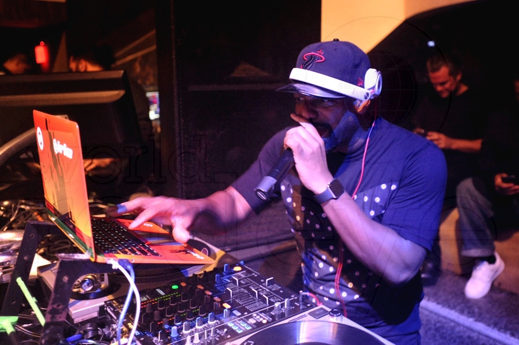 17 - DJ Irie djing 2_new