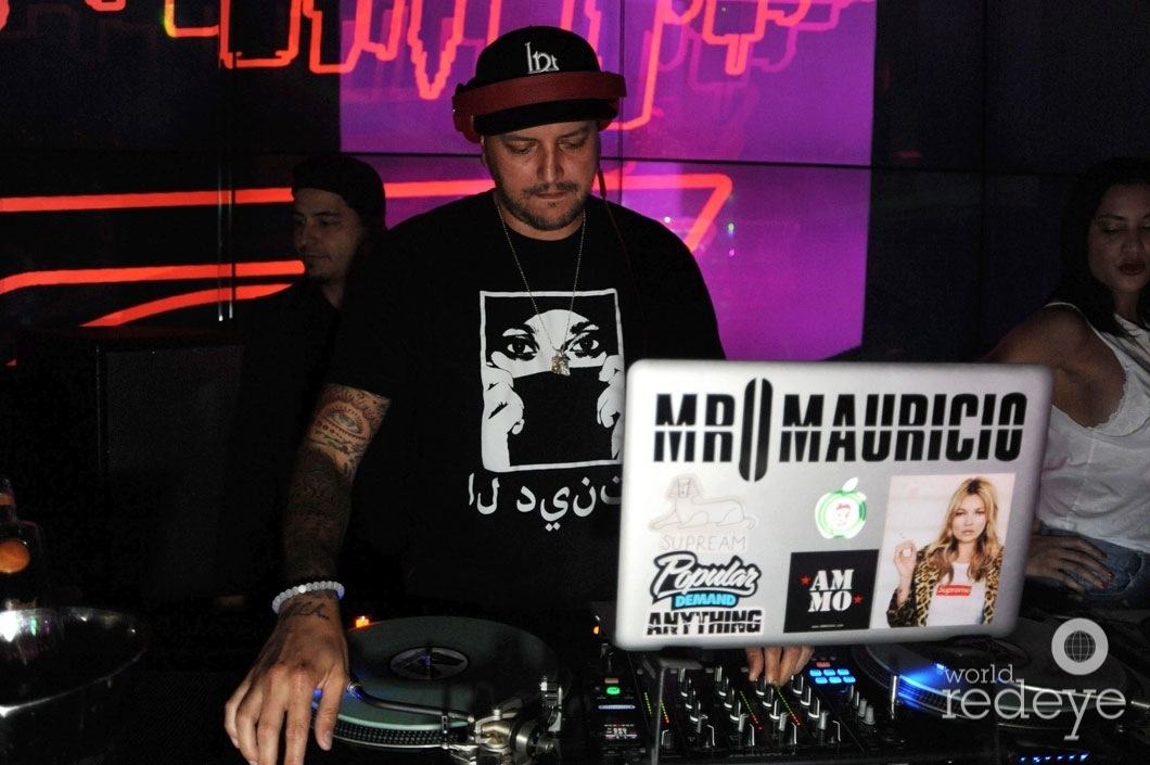 23-Mr. Mauricio djing1