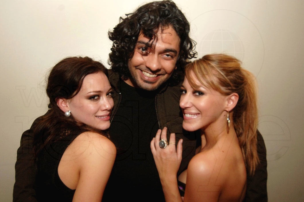 Hilary & Haylie Duff & Navin