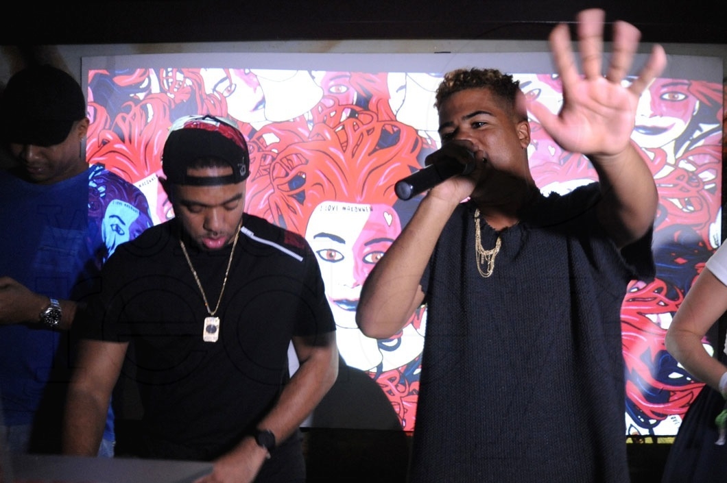 4-Don Hot & ILoveMakonnen performing48