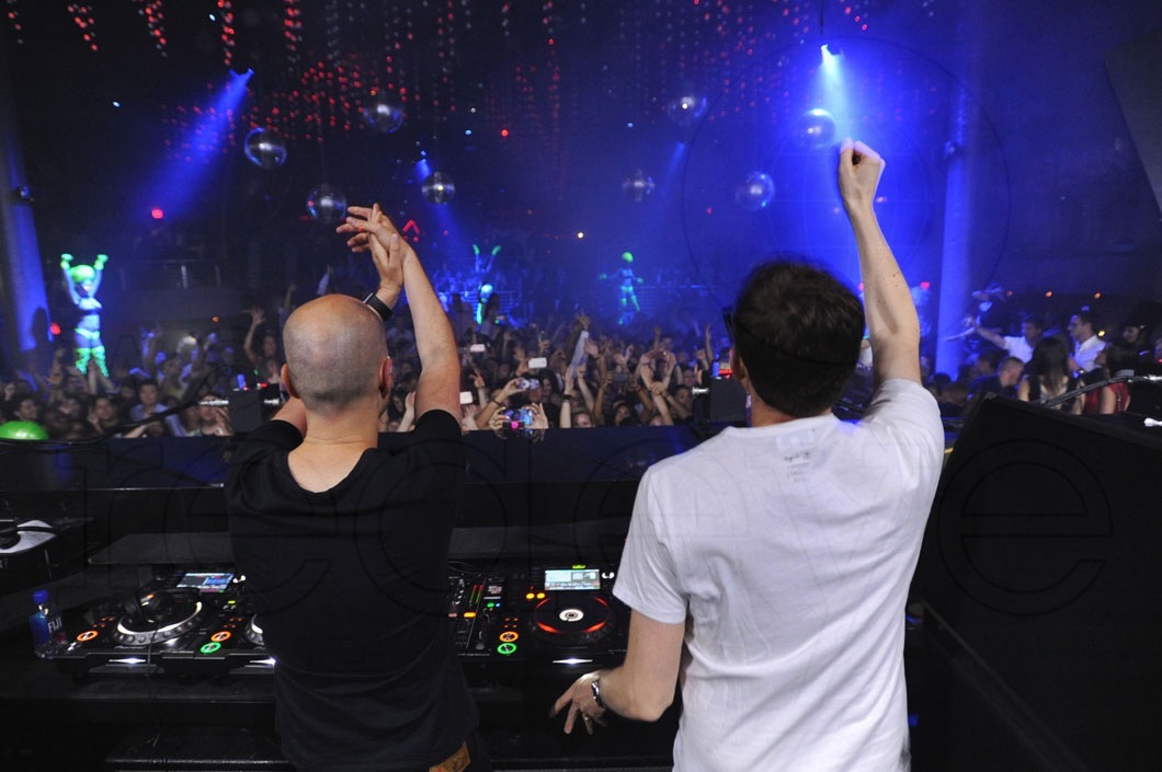 41-Above & Beyond djing42