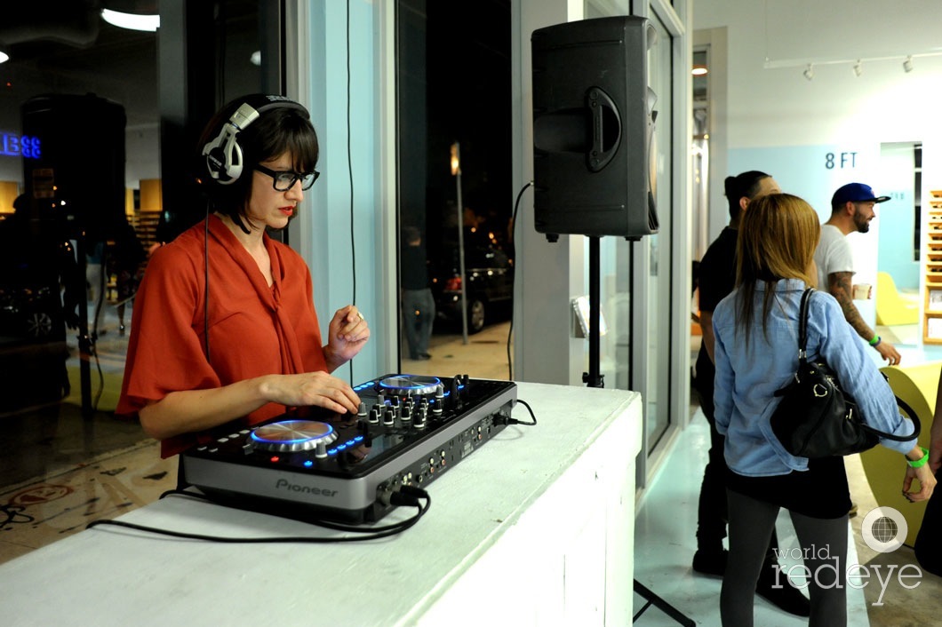 42-Sasha Lauzon DJing2