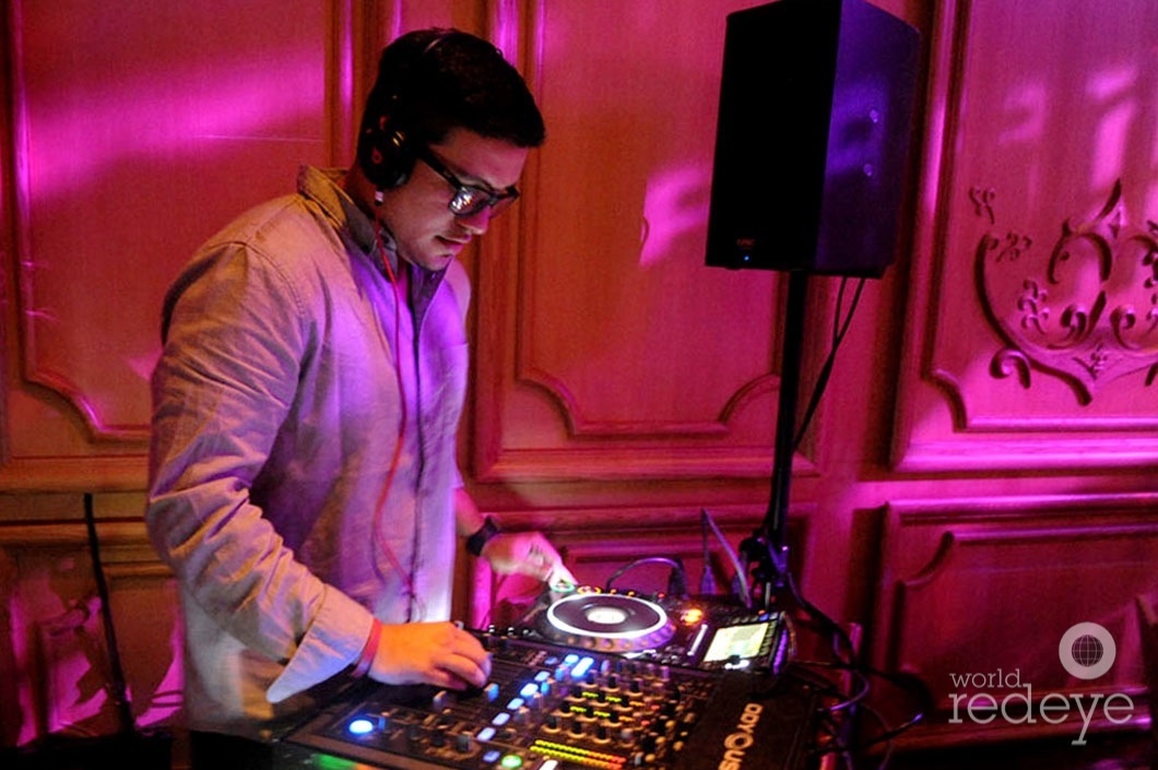 16-Luigo DJing