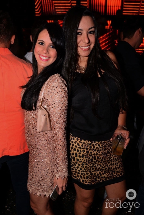 4-Amanda Neves & Priscilla Neves