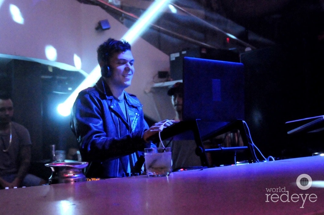 27.7-Jesse Marco DJing15