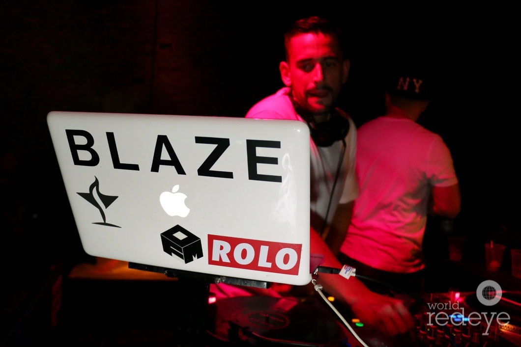 24-Blaze Djing