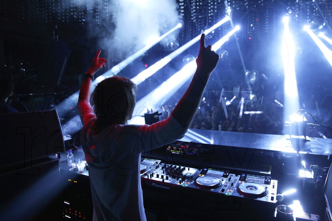 1.11-Danny Avila44