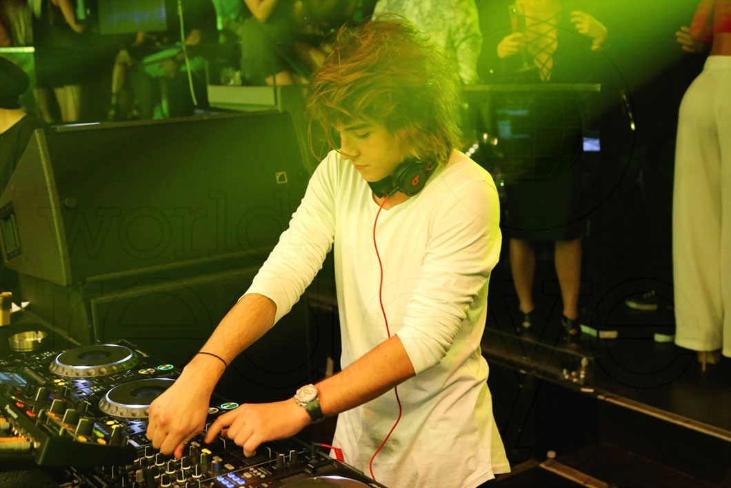 38-Danny Avila9