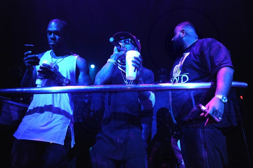 42.5-Stevie J, Lil Wayne, & DJ Khaled LIVE6