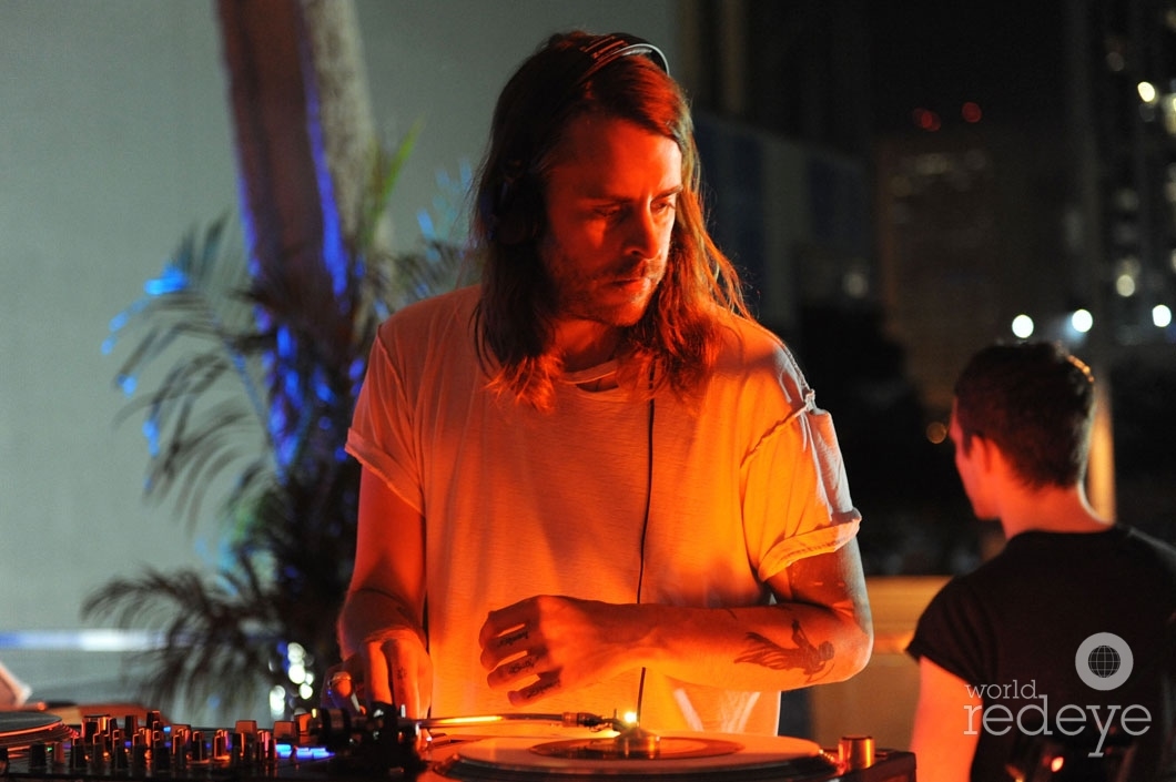 31-Zach Cowie of Wooden Wisdom DJing_new