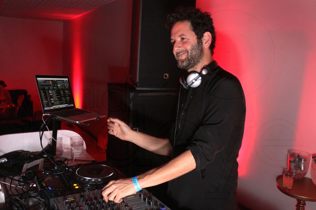 19.1--Guy Gerber2_new