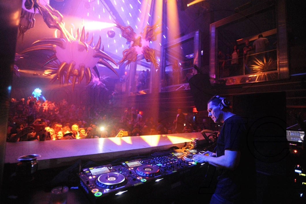 3-Tiesto djing4_new