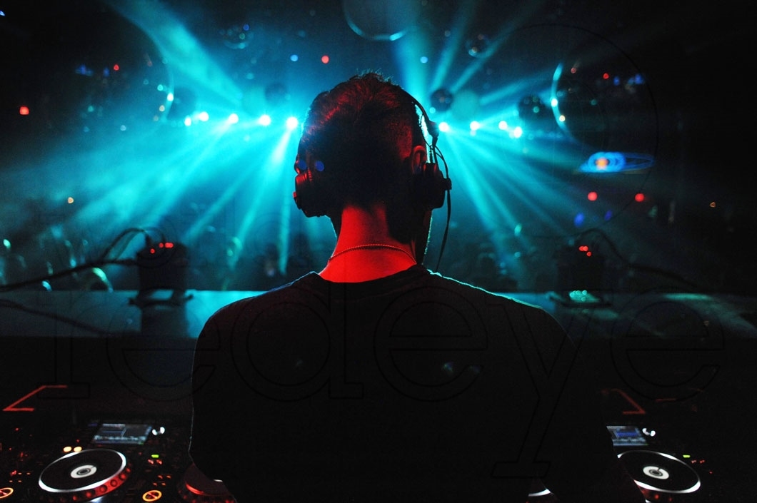 14-Cedric Gervais DJing2_new