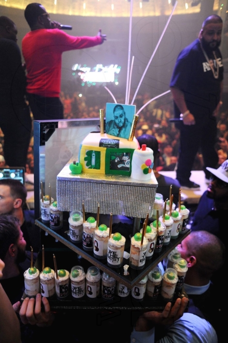 27.5-Sean Puff Daddy Combs, DJ Khaled Cake, & DJ Khaled LIVE4