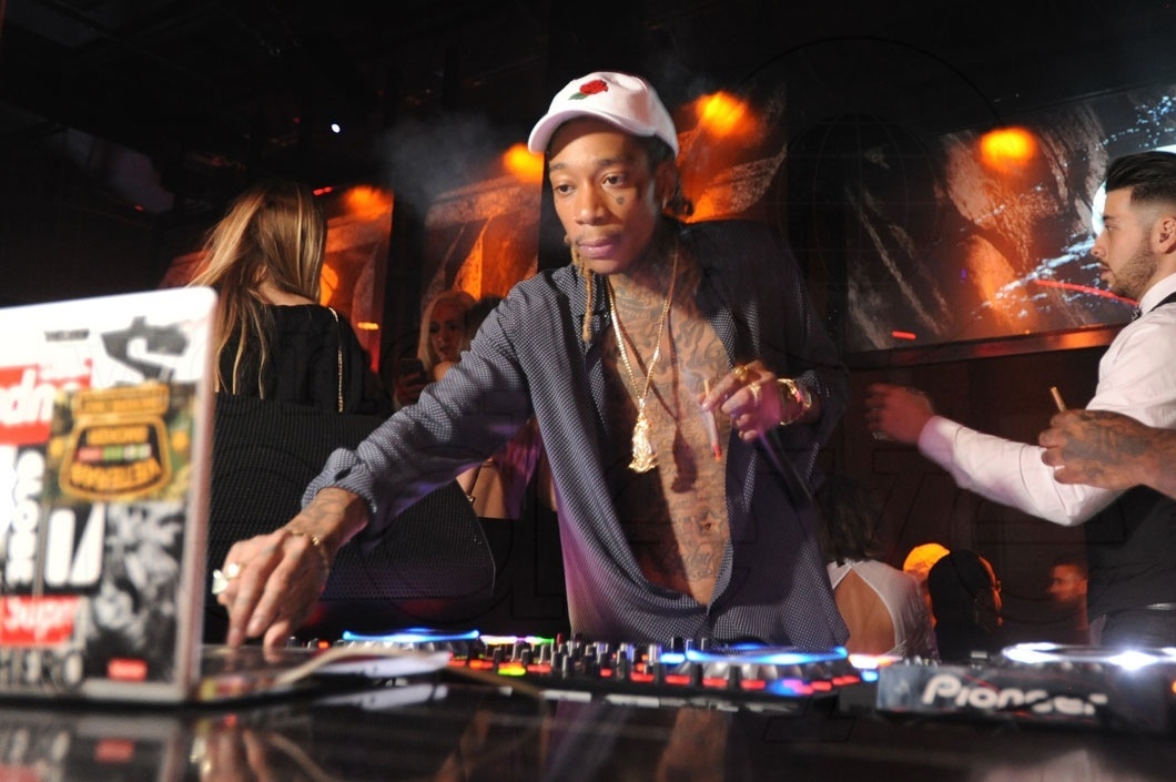 8-Wiz Khalifa aka DJ Daddy Kat djing4