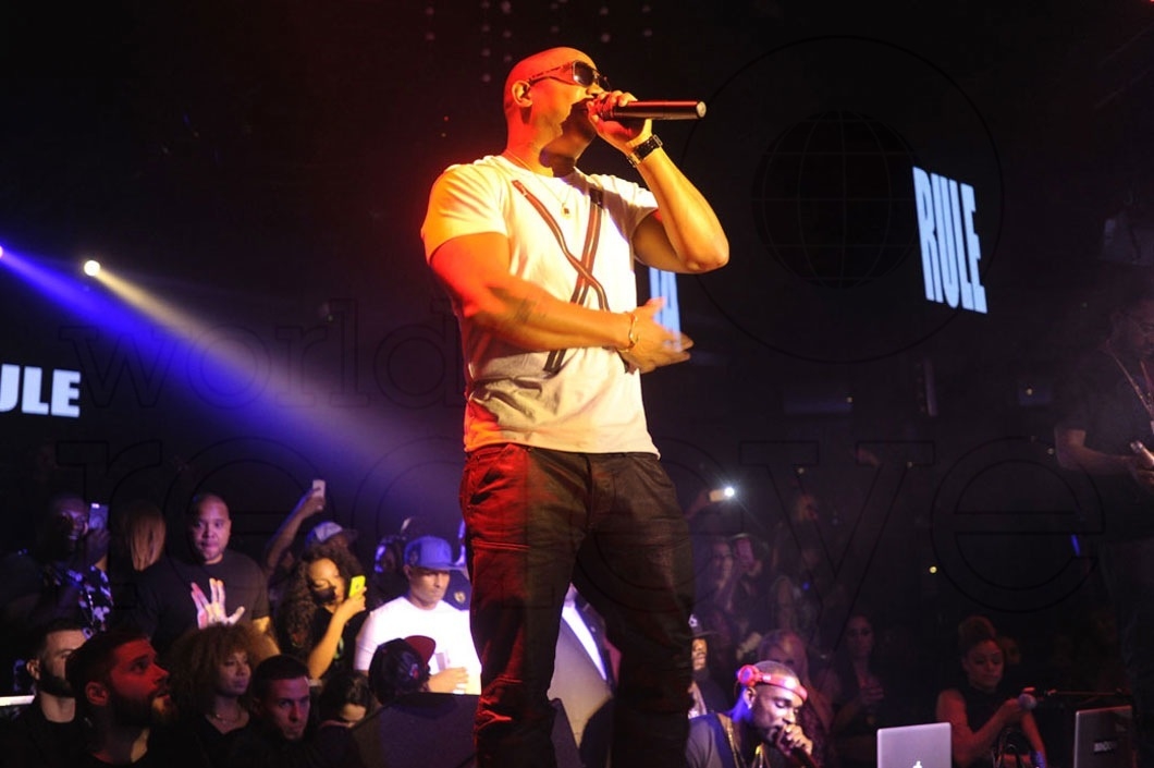 8-Ja Rule Preforming3