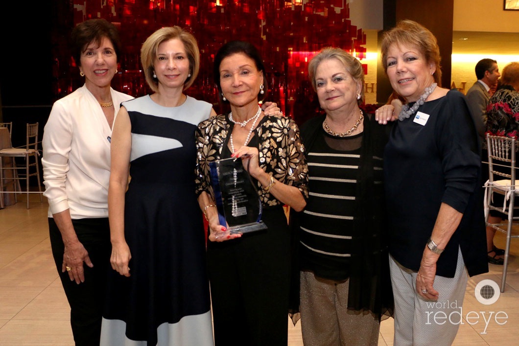 16-Nancy iliffe, Tere shelton Bernace, Consuela Stewart, Teresita Shelton, & Elba Fernandez