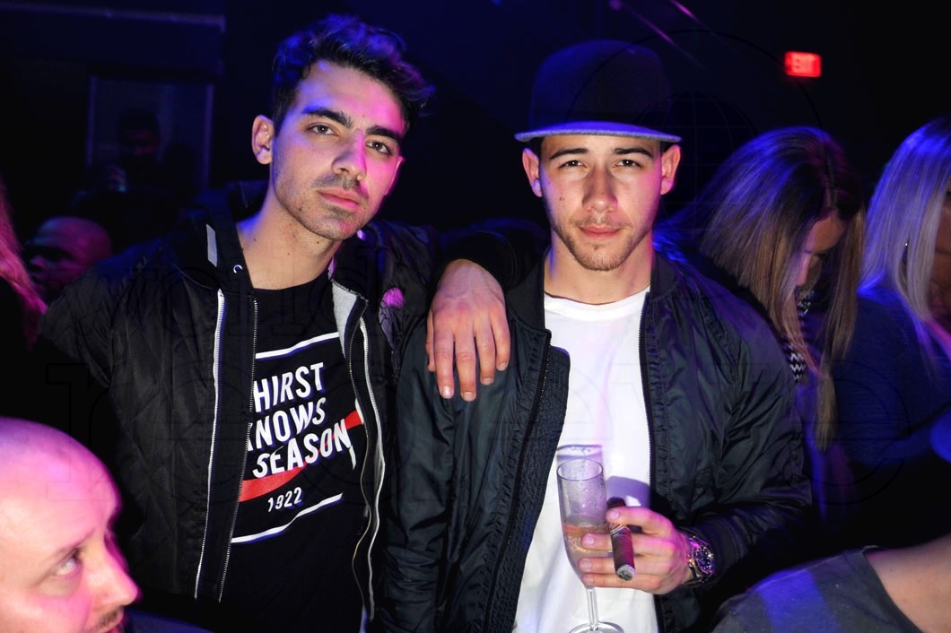 1-Joe & Nick Jonas