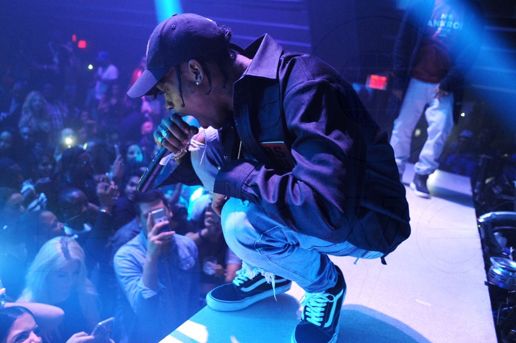 12-Travis Scott LIVE12