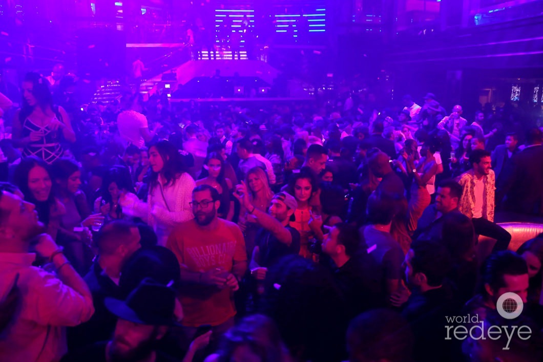 9-Atmosphere at LIV at Fontainebleau1