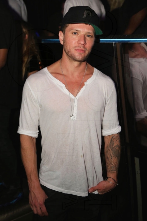 2.8-Ryan Phillippe