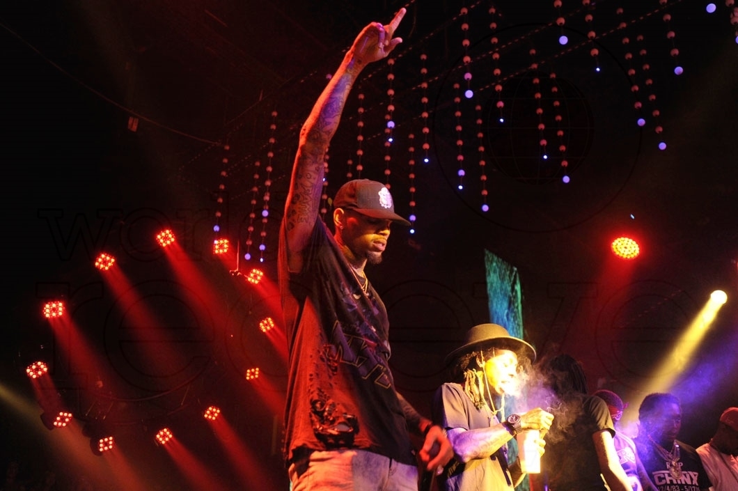 90-1.8-Chris-Brown-Lil-Wayne-2_new-1060x705