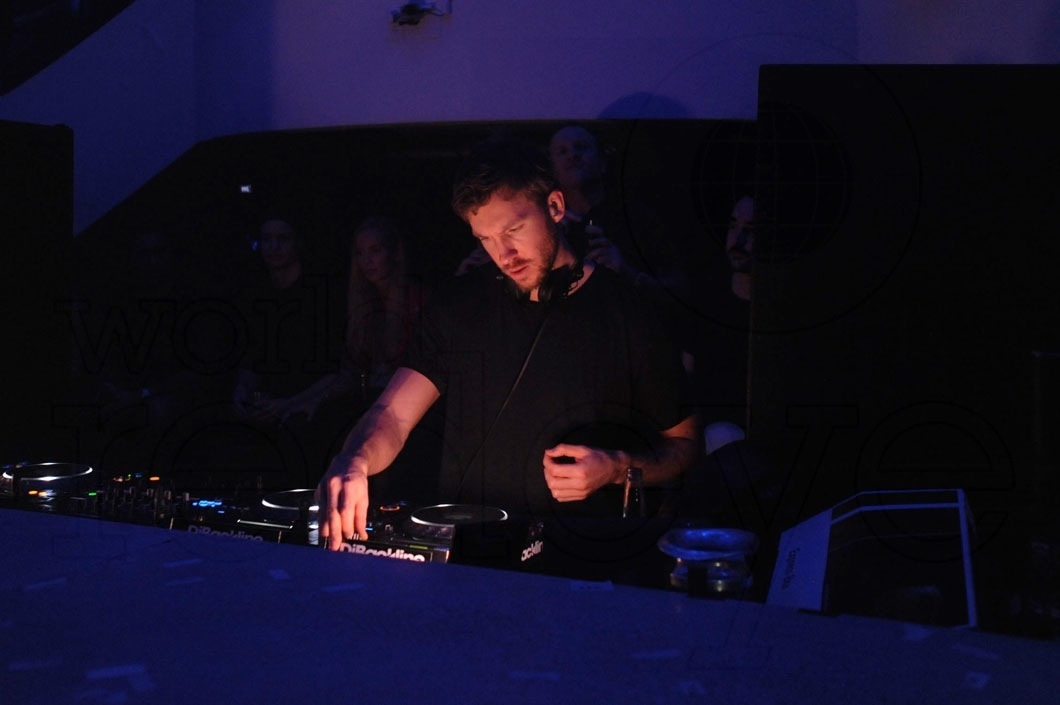 31-Calvin Harris djing39