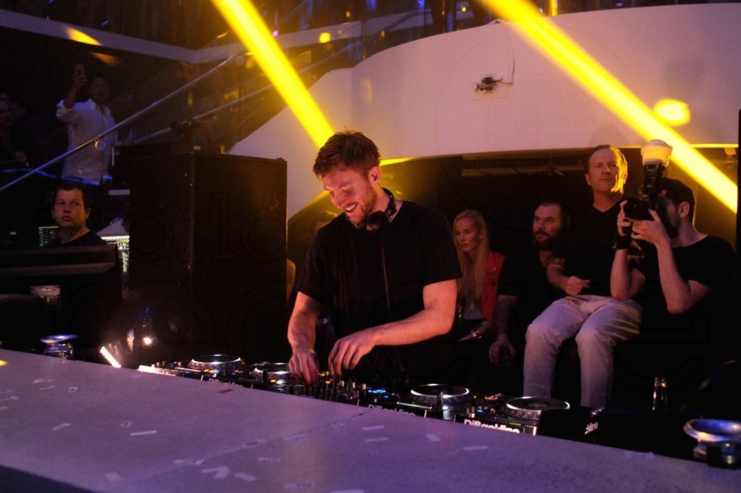 5-Calvin Harris djing42