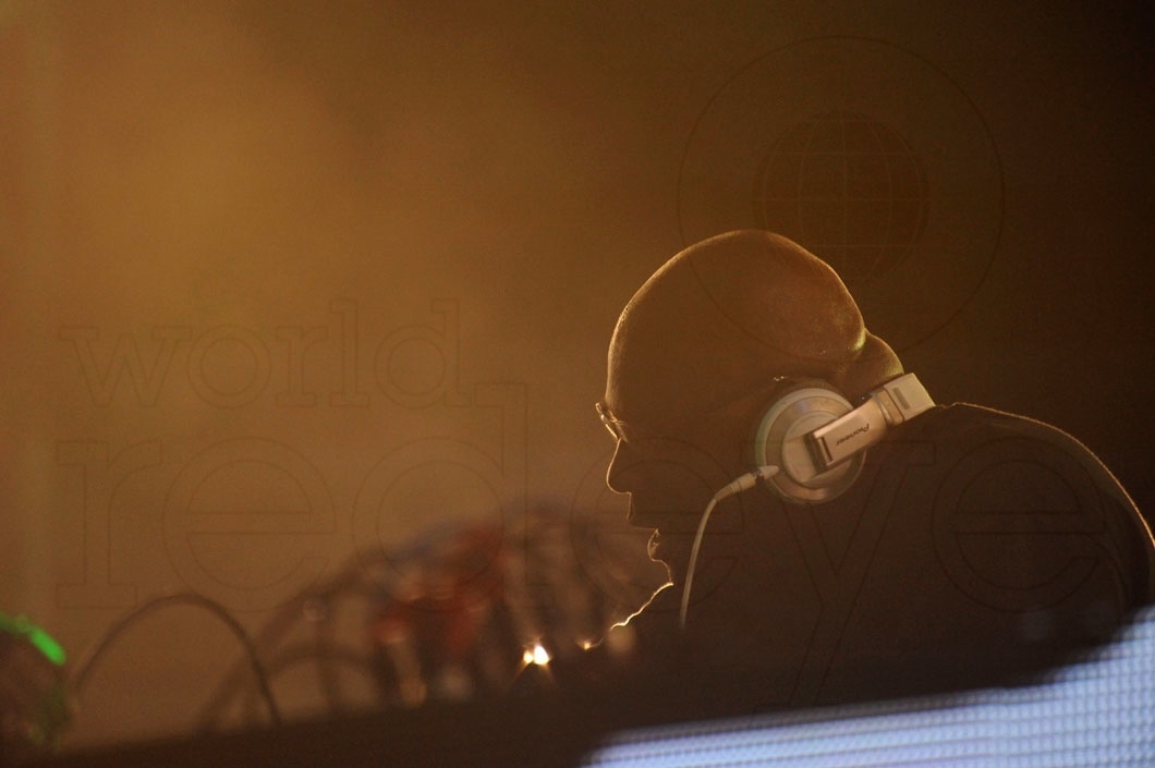 Carl Cox - DJIng4