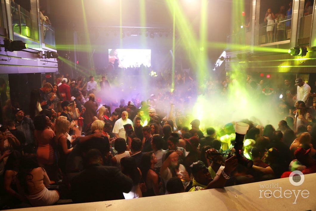 20-Atmosphere at LIV at Fontainebleau16_new