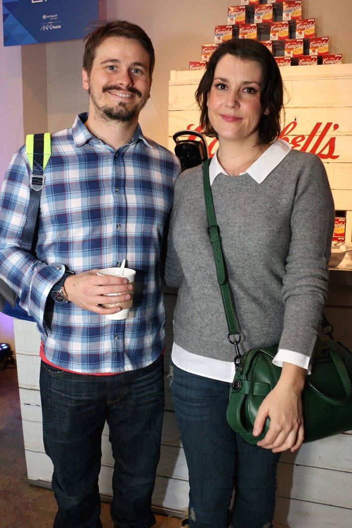 31-Jason Ritter & Melaine Lynskey4