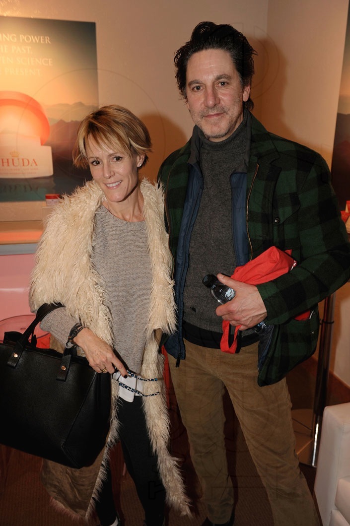 41-Mary Stuart Masterson & Scott Cohen2