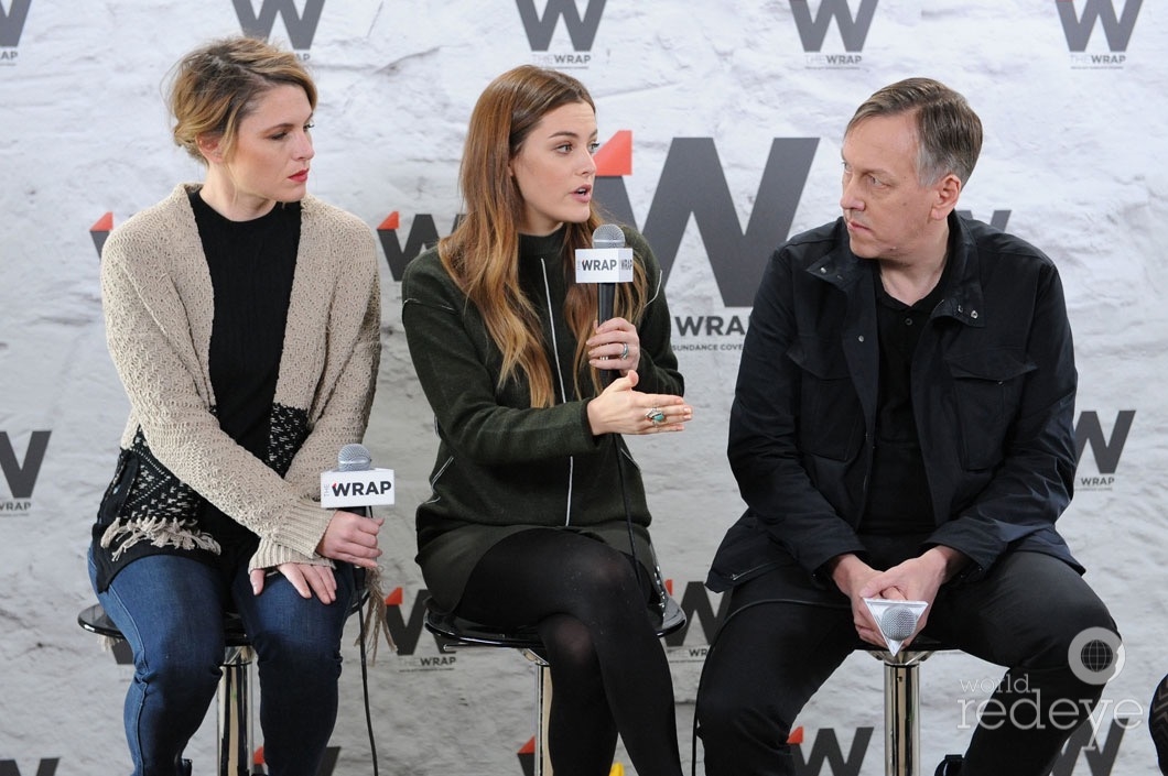 39-Amy Seimetz, Riley Keough, & Lodge Kerrigan5