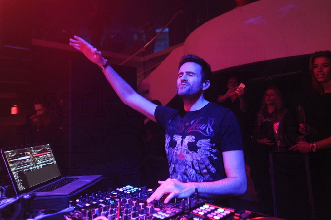 58-Gareth Emery djing47