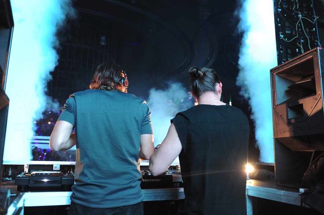 15-Dimitri Vegas & Like Mike djing4