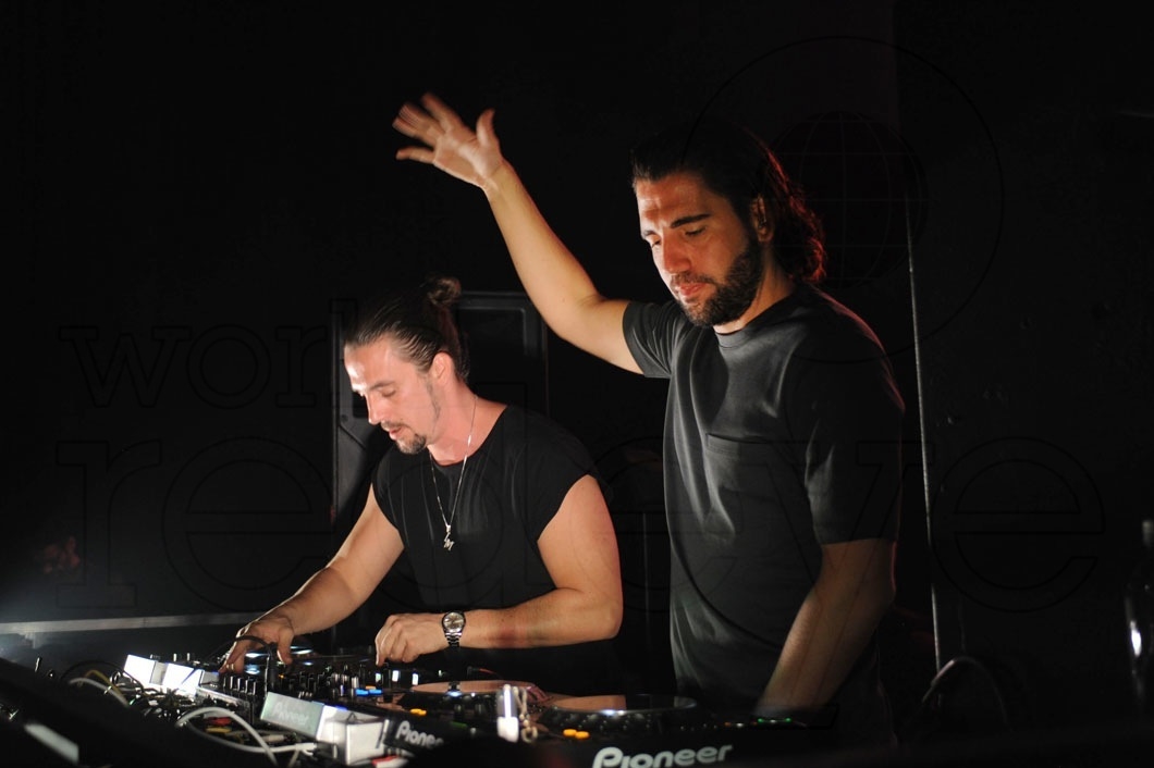 39-Dimitri Vegas & Like Mike djing18