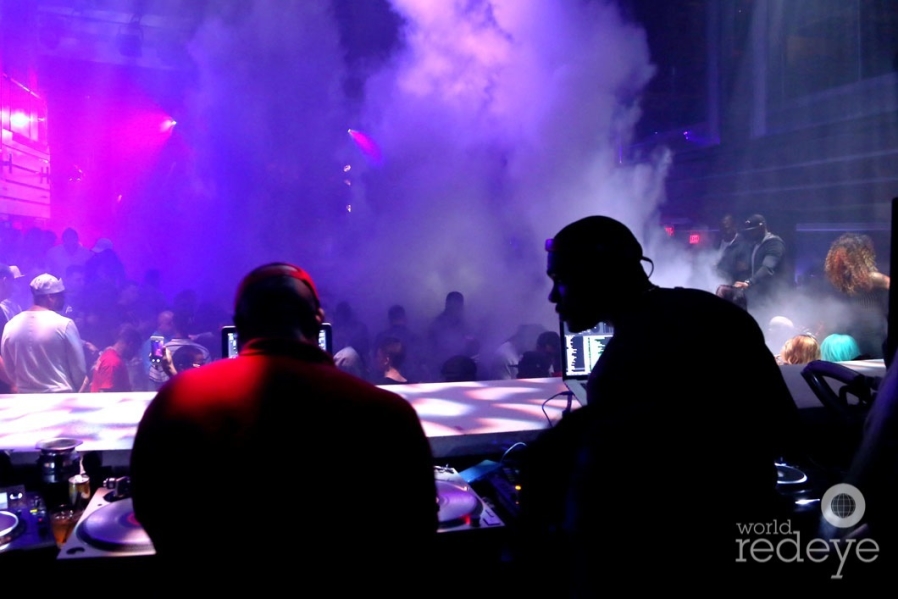 5-Atmosphere at LIV at Fontainebleau1