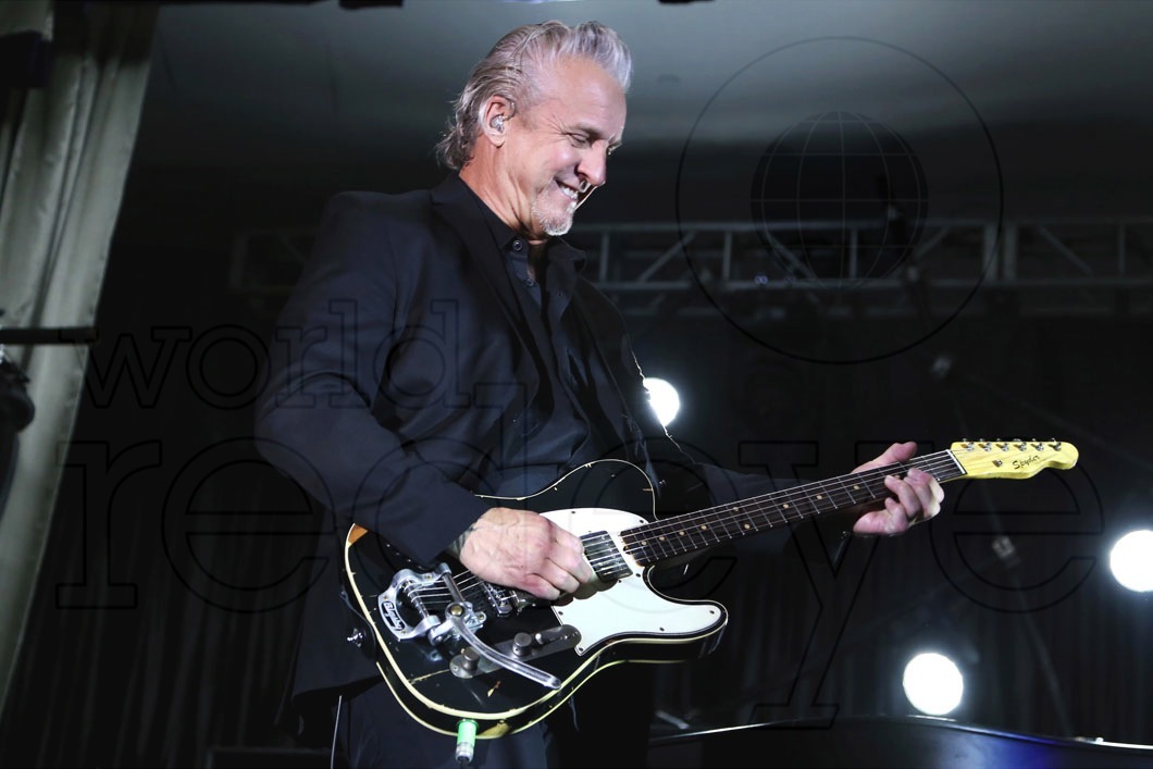 16.5--Neil Giraldo18_new