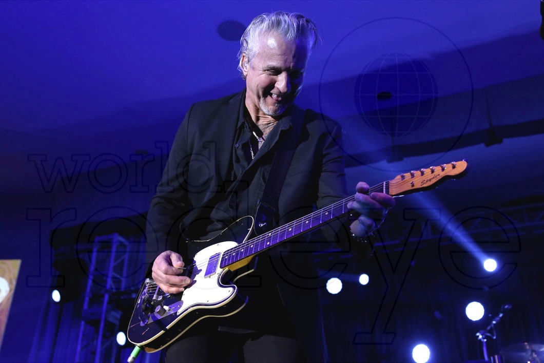 17.5-Neil Giraldo25_new