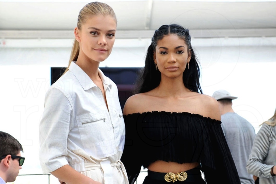 15.5-Nina Agdal & Chanel Iman1