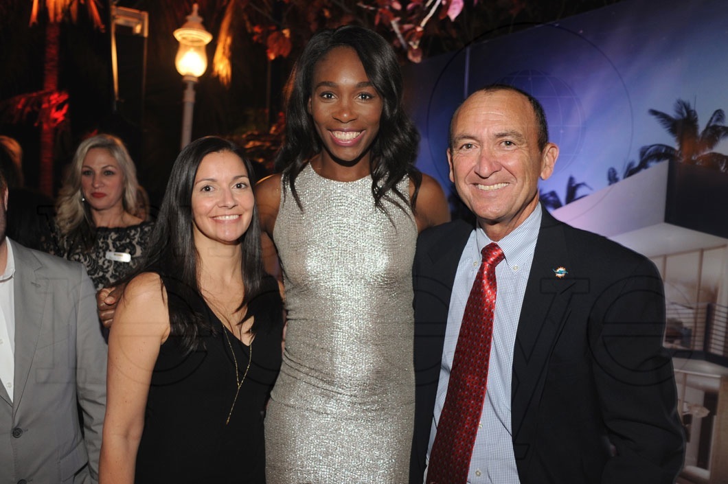 27.5-Venus Williams, Howard Bush, & Friend_new