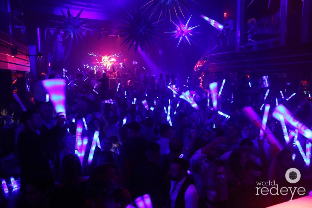 3-Atmosphere at LIV at Fontainebleau1_new