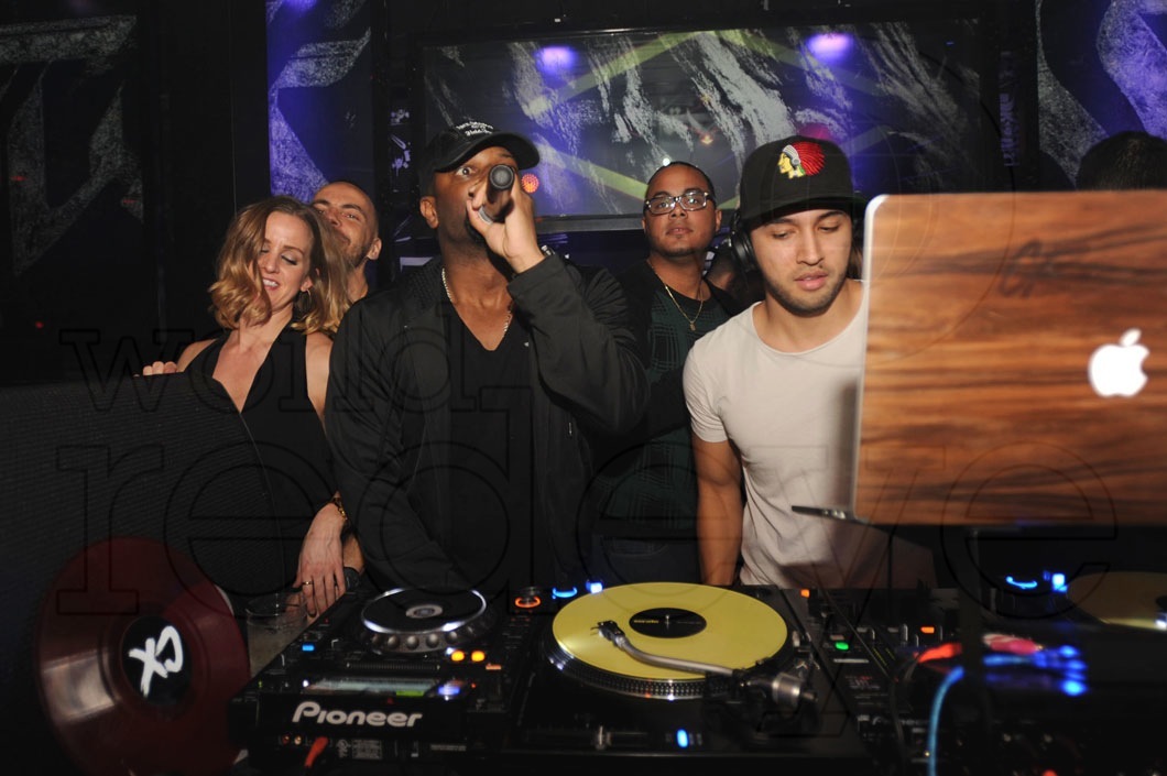 33-DJ Irie speaking & Crespo djing1_new