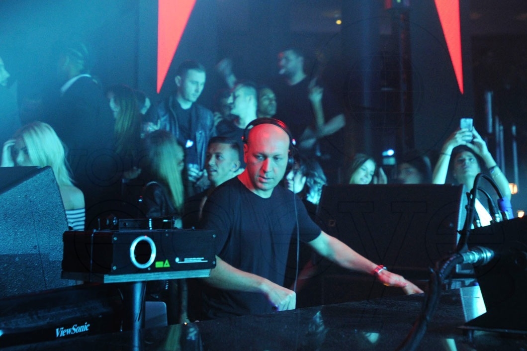 33-Marco Carola djing1