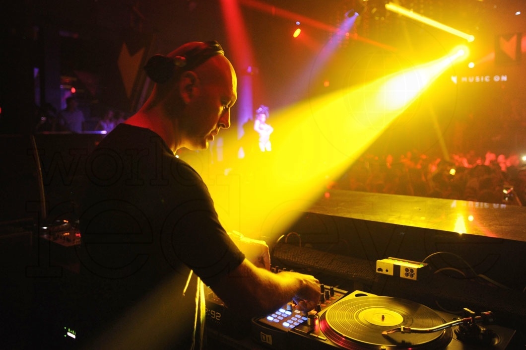 36-Marco Carola djing19