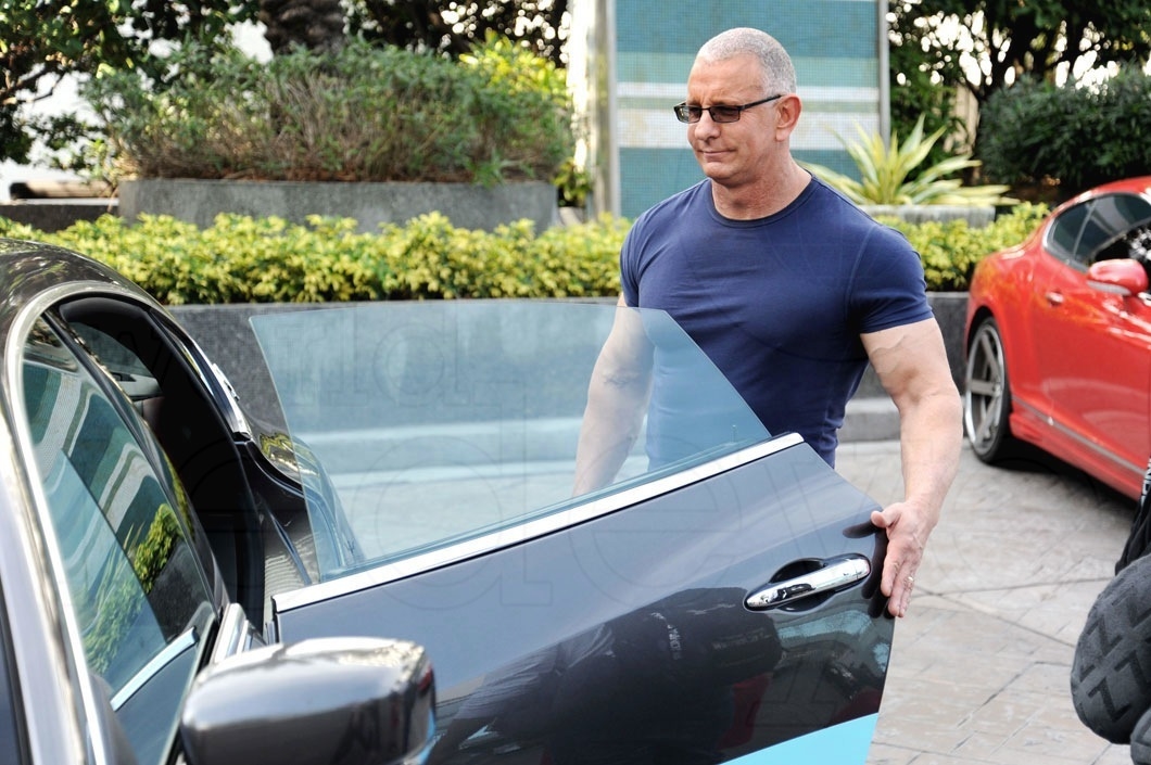 4-Robert Irvine26