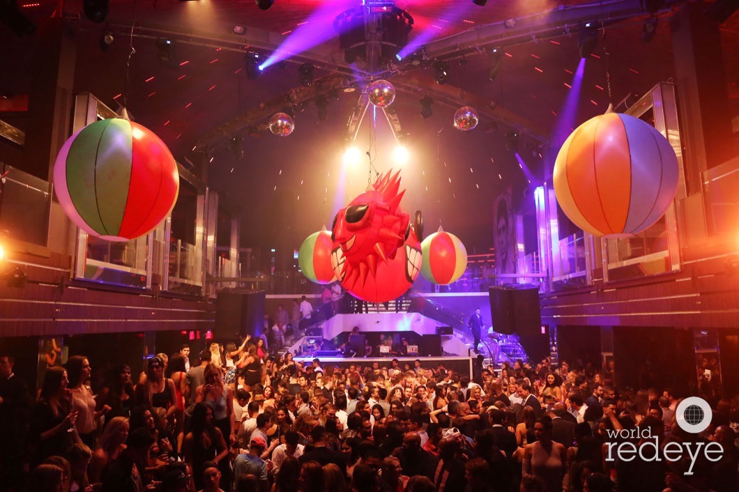 1-Atmosphere at LIV at Fontainebleau11_new