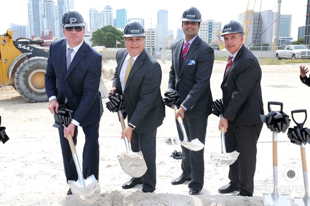 Dan Kodsi, Art Falcone, Nitin Motwani, & Mayor Carlos Gimenez