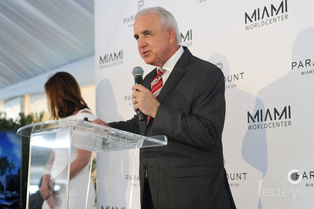 31-Mayor Carlos Gimenez Speaking6