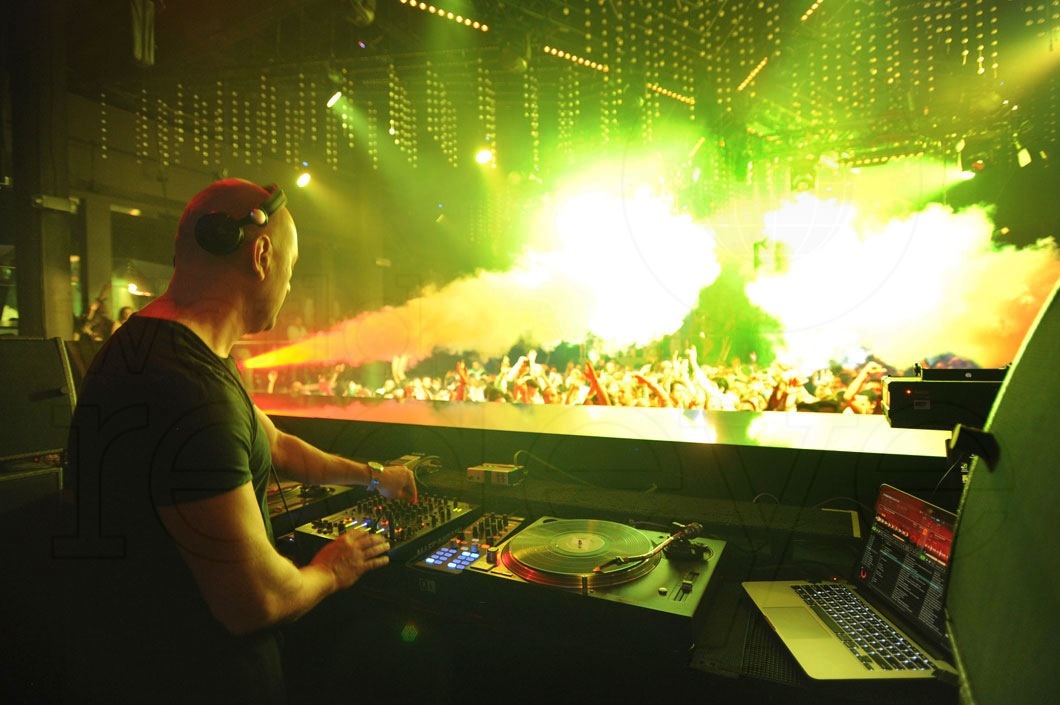 40-Marco Carola djing4_new